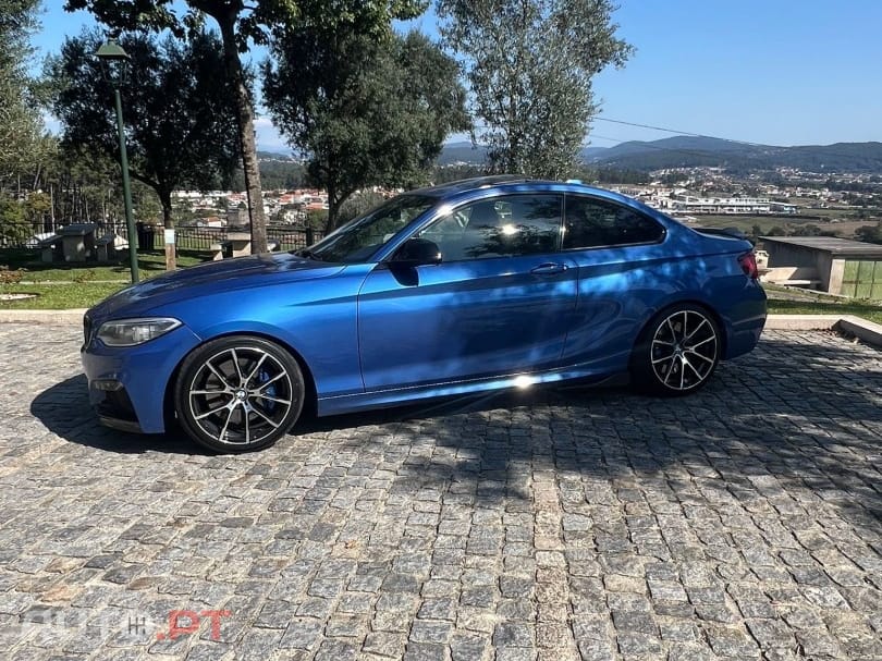 BMW 220 coupe