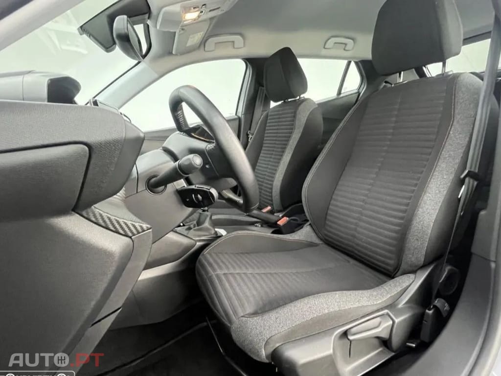 Peugeot 2008 1.2 PureTech Active