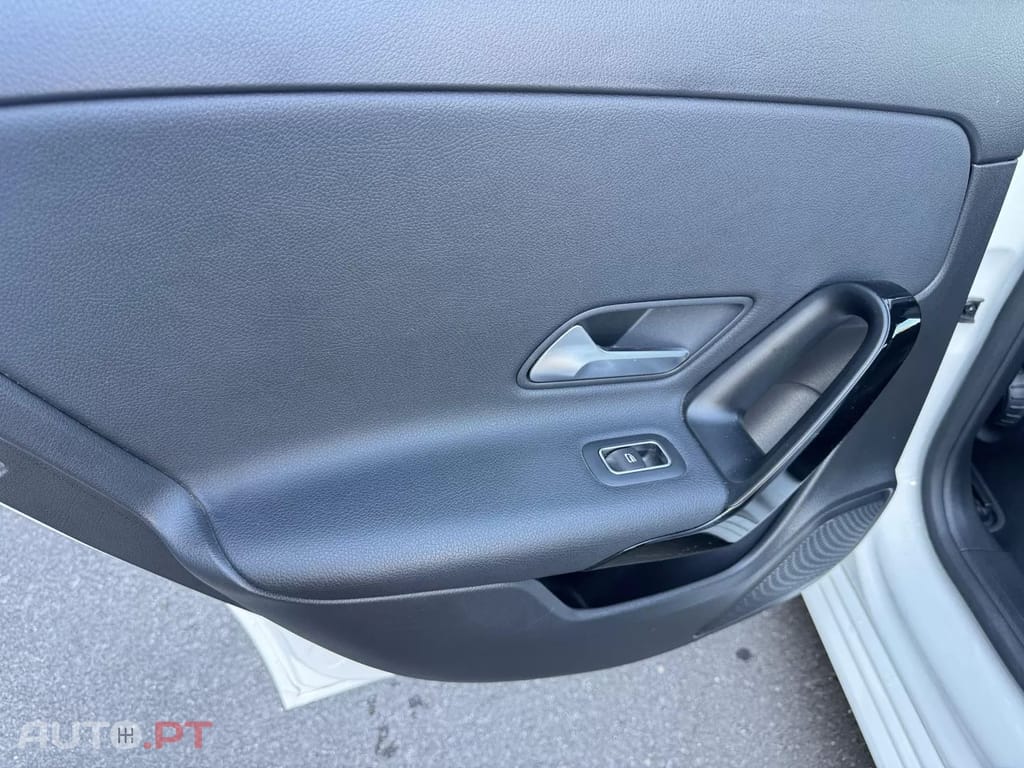 Mercedes-Benz A 160 d Business Solutions