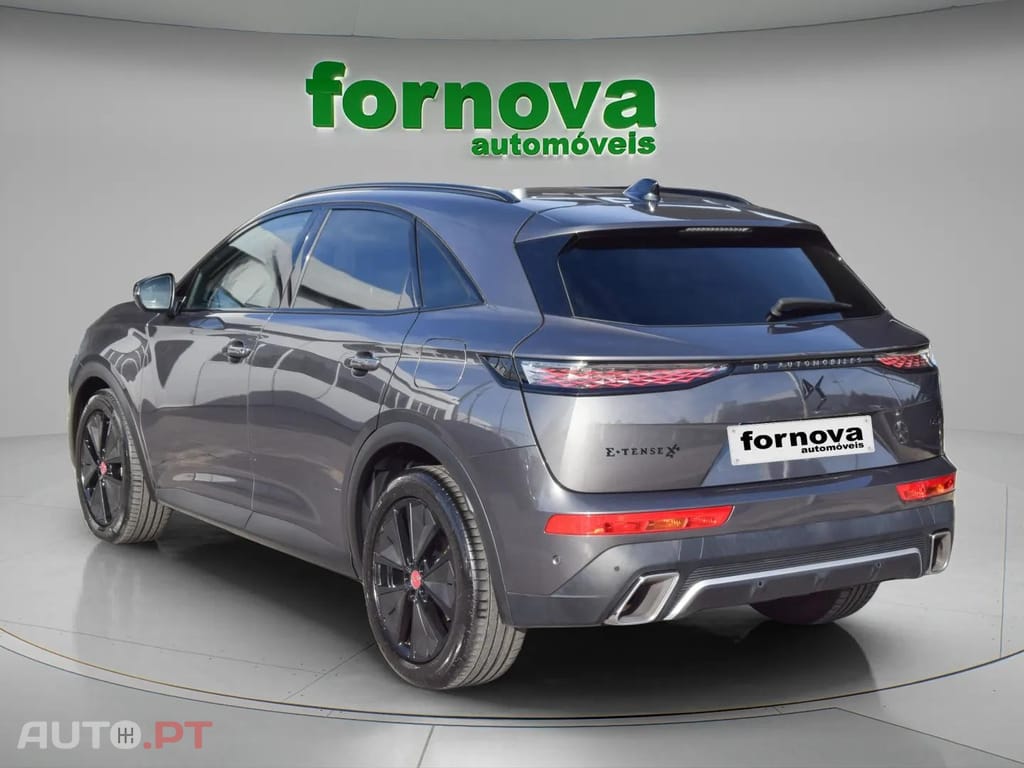 DS DS7 E-Tense 4x4 Performance Line +