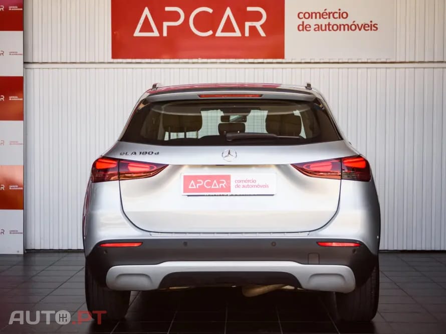 Mercedes-Benz GLA 180 d Style
