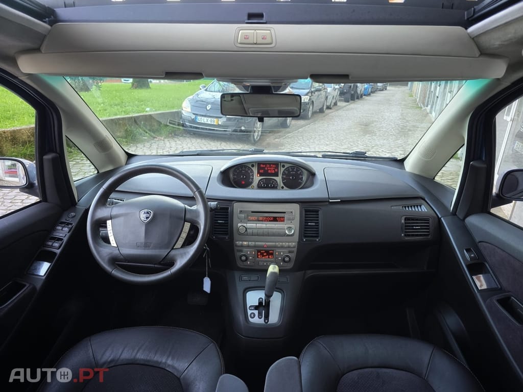 Lancia Musa 1.3 16V M-jet Platino DFN