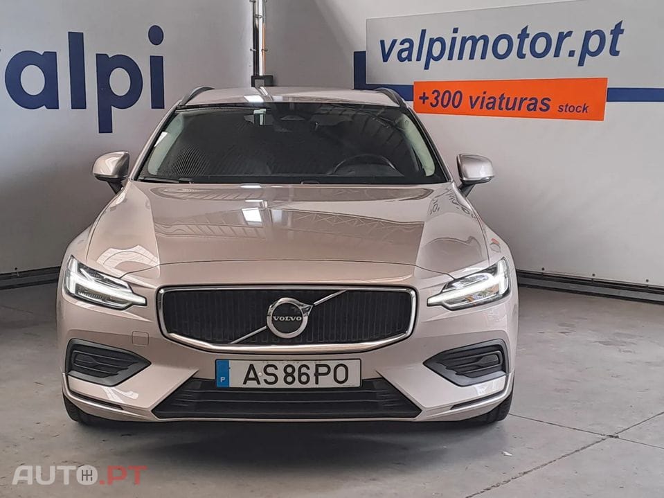 Volvo V60 2.0 B4 Momentum Core Geartronic