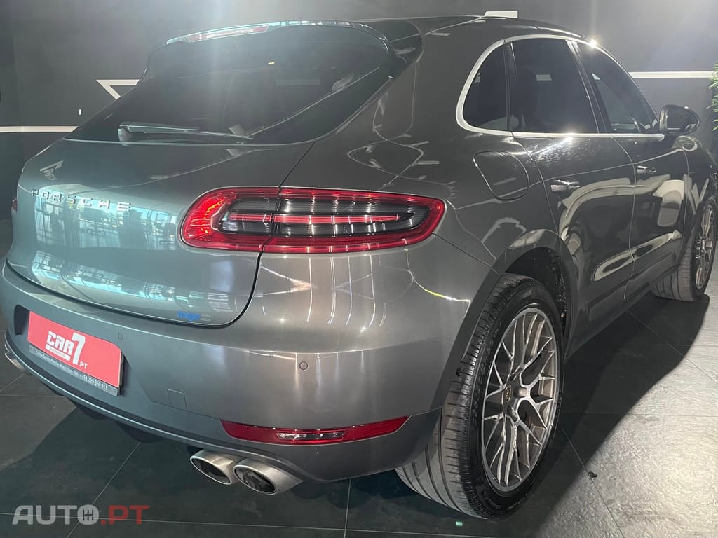 Porsche Macan S