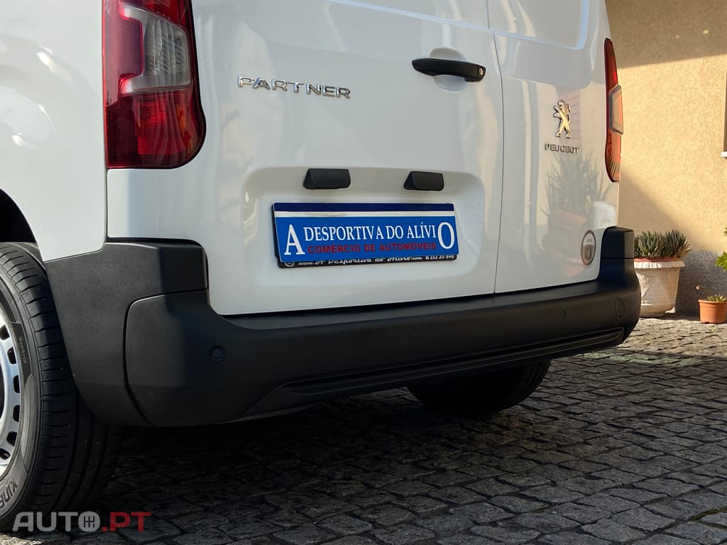 Peugeot Partner 1.6 HDI L1  100cv Carplay  Nacional Só 99 mil kms