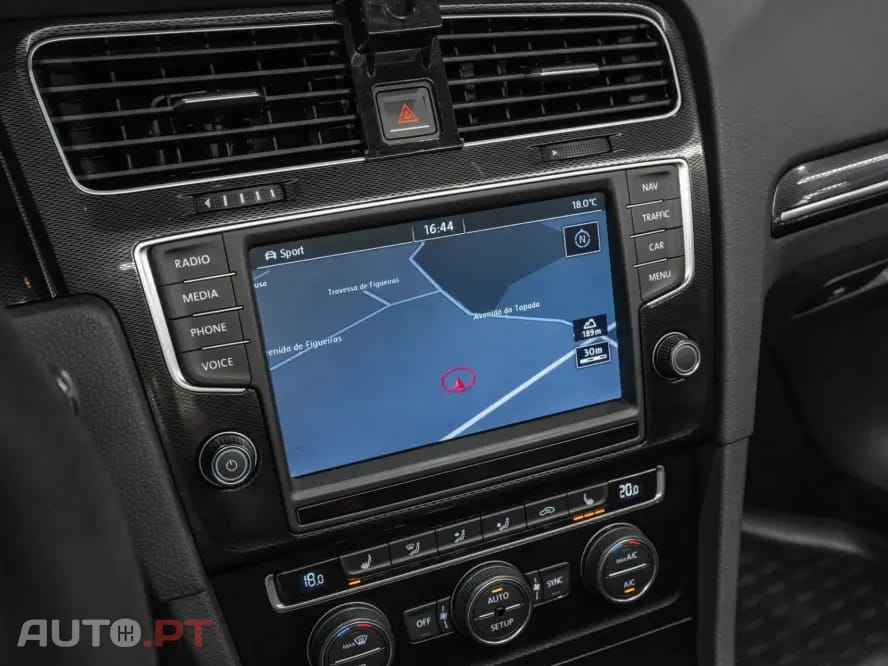 Volkswagen Golf 2.0 TSi GTi DSG Performance