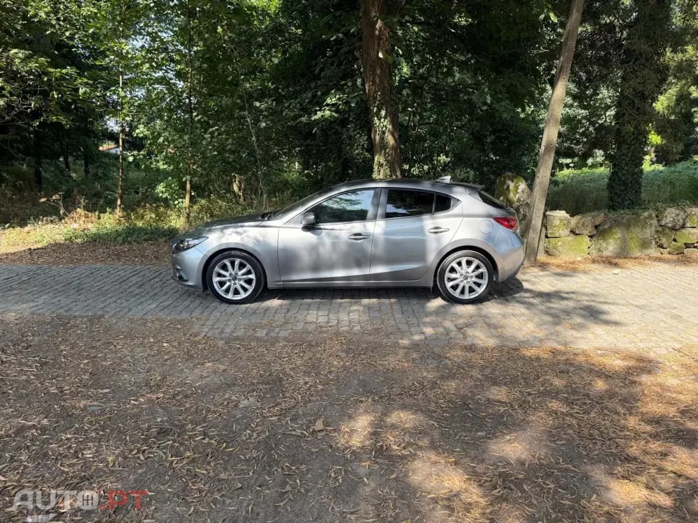 Mazda 3 1.5 Sky-D Excellence Pack Leather Navi