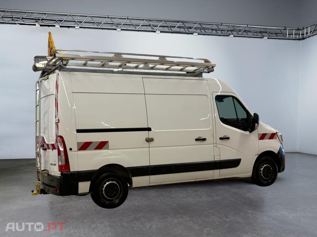 Renault Master 2.3 dCi L2H2 3.5T