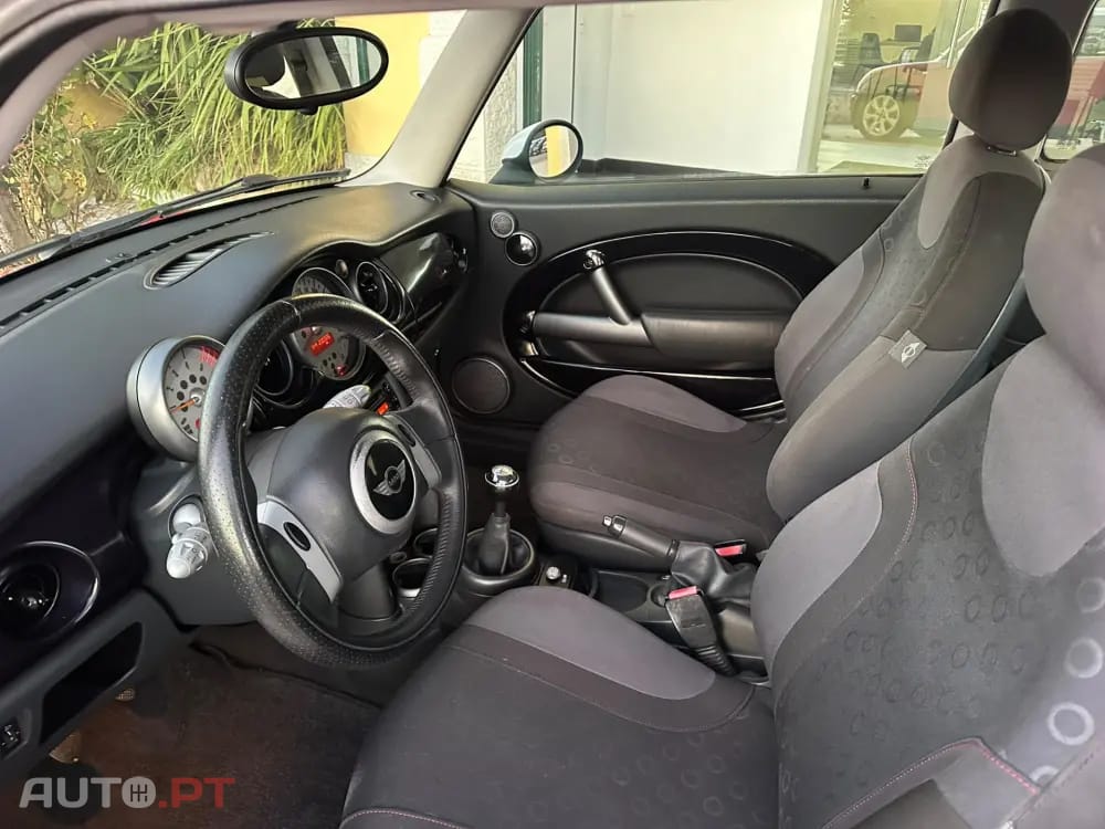 MINI Cooper One D