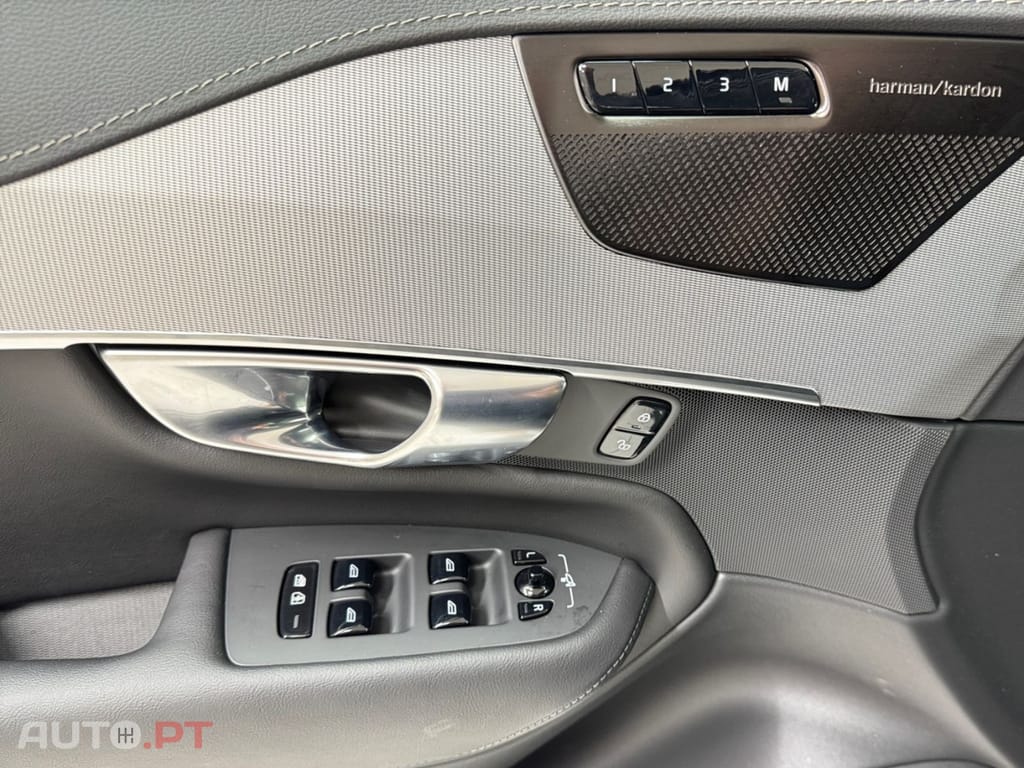 Volvo XC90 T8 I.V.A DEDUTIVEL 