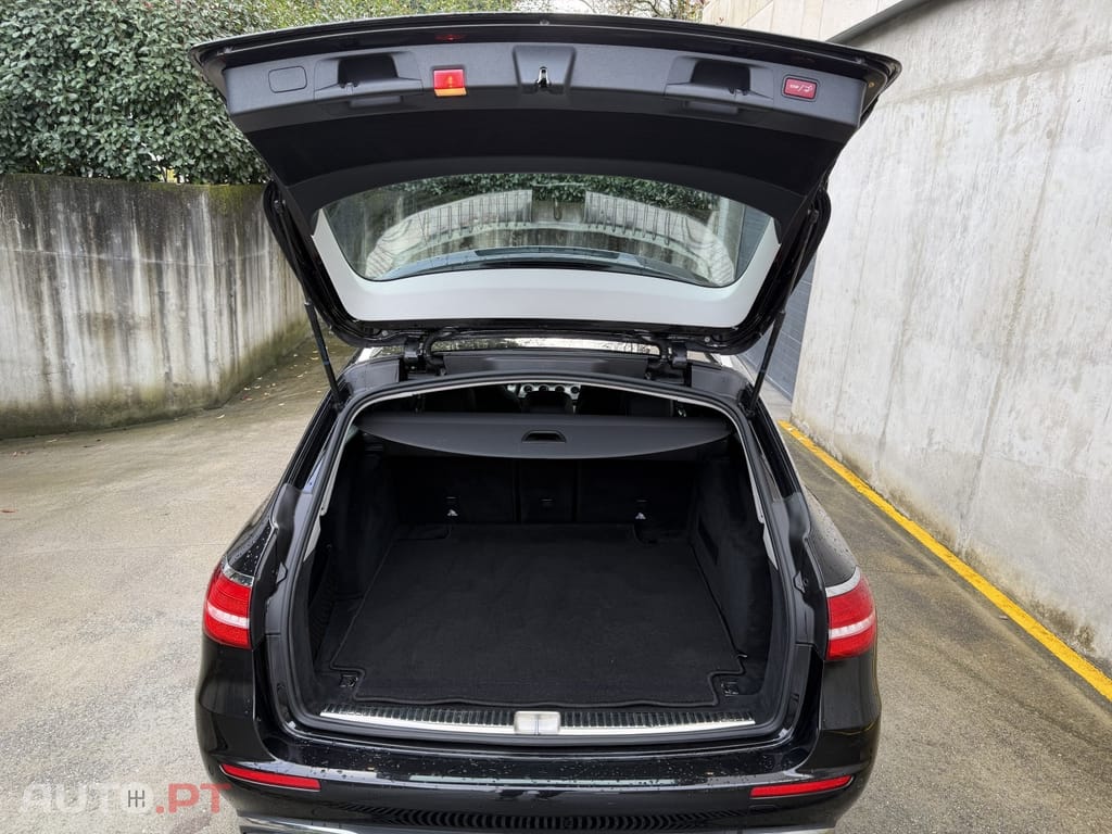 Mercedes-Benz E 220 d T 9G-TRONIC Avantgarde