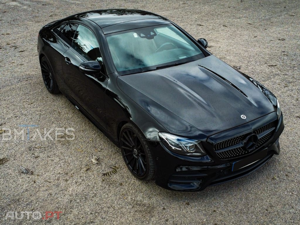 Mercedes-Benz E 220 Coupé E 220 4MATIC