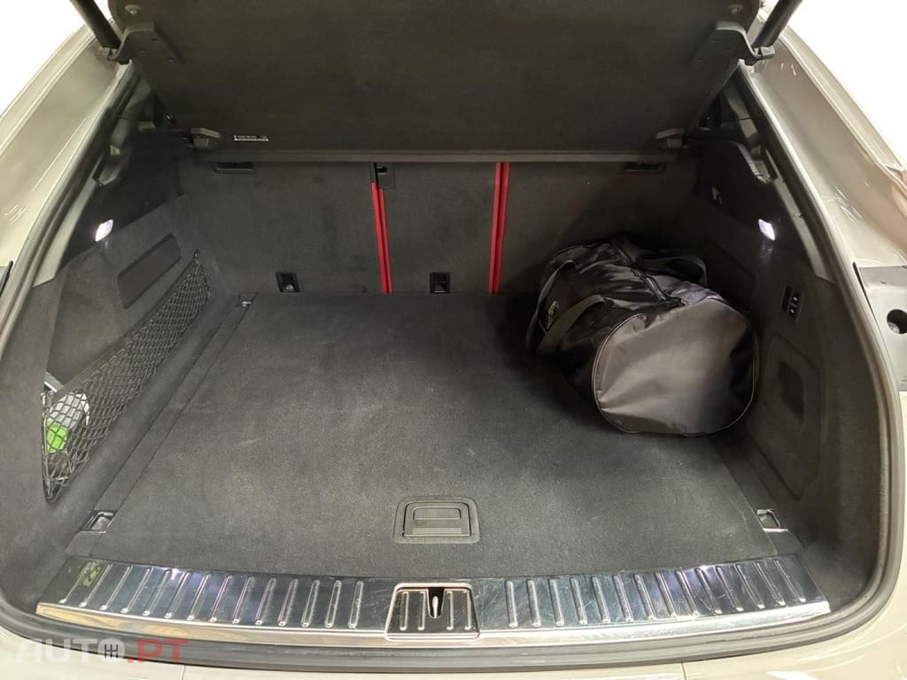 Porsche Cayenne E-Hybrid Triptronic V6