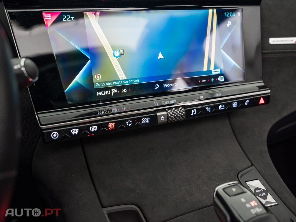 DS DS7 Crossback E-Tense Performance Line EAT8