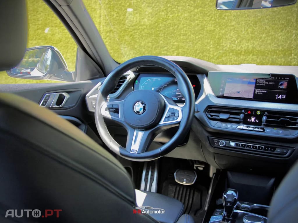 BMW 118 i Pack Desportivo M Auto