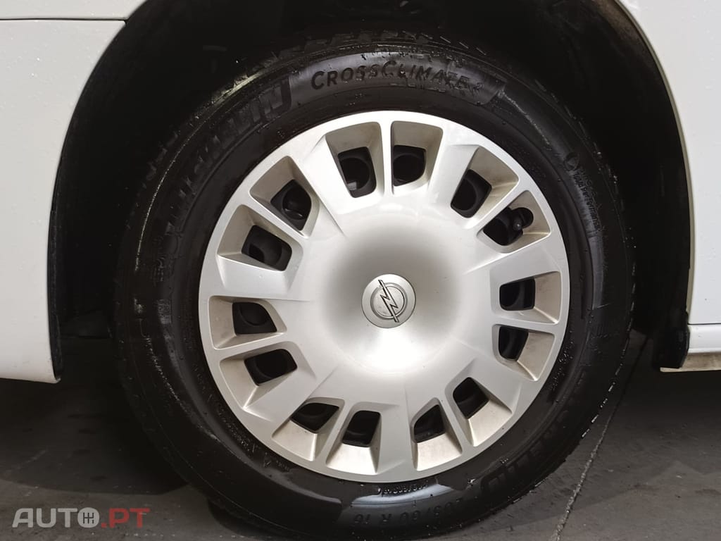 Opel Combo 1.5 CDTi L1H1 Essentia
