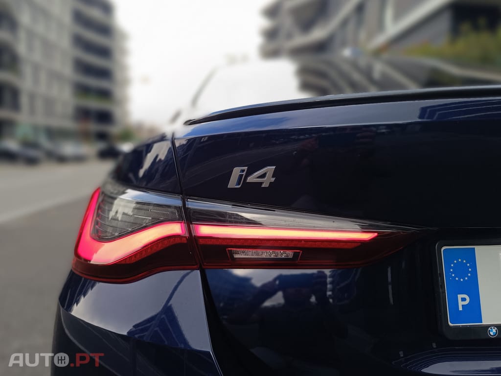 BMW i4 eDrive35 Pack Desportivo M Pro