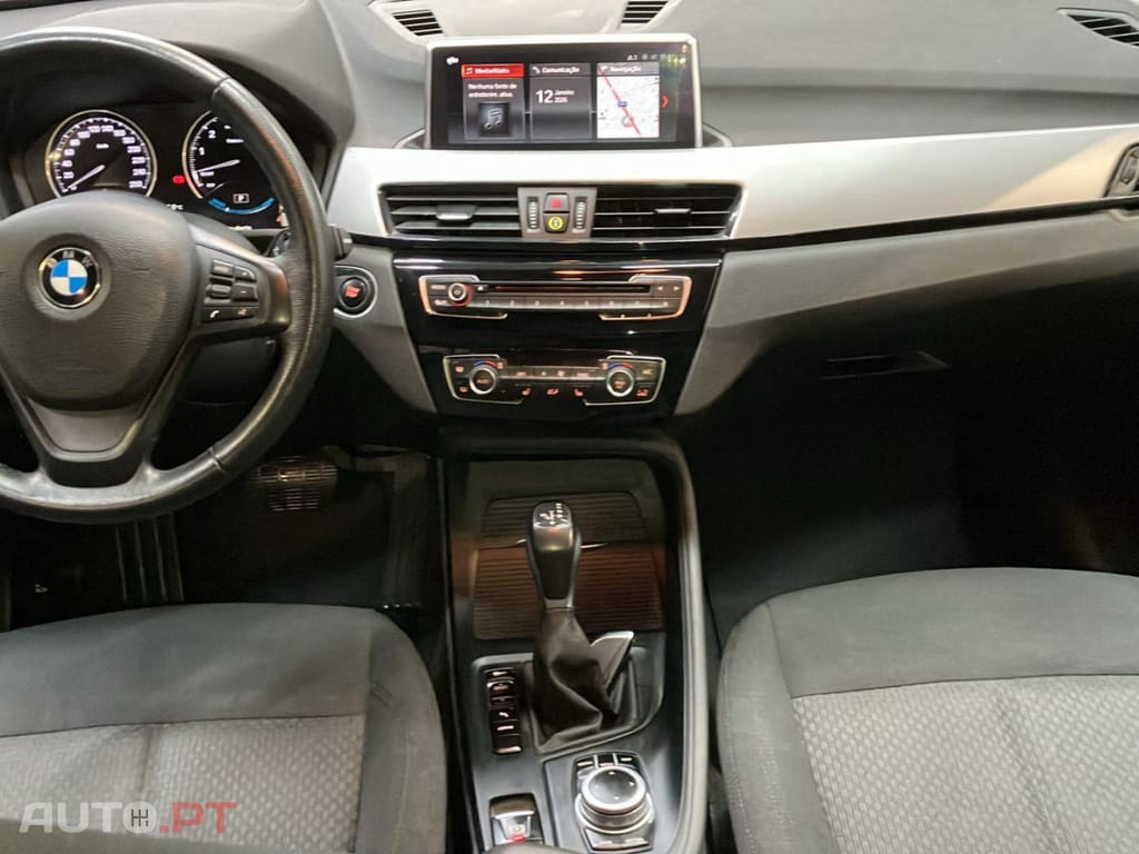 BMW X1 xDrive25e Advantage