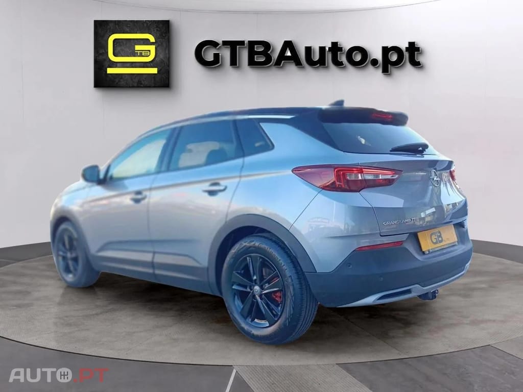 Opel Grandland (X) 1.2 Executive 