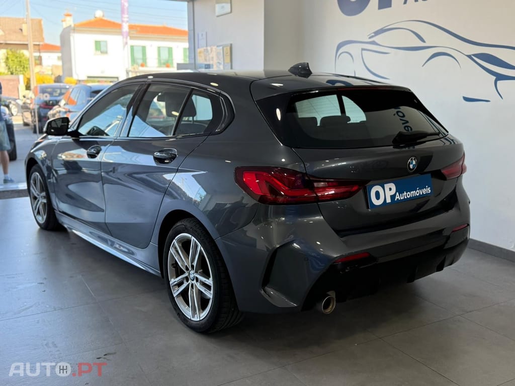 BMW 118 i Pack Desportivo M Auto