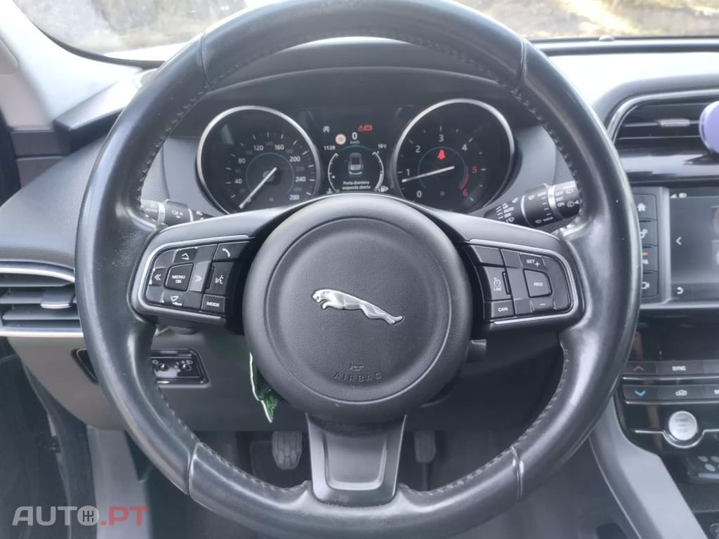 Jaguar F-Pace 2.0 i4D Prestige