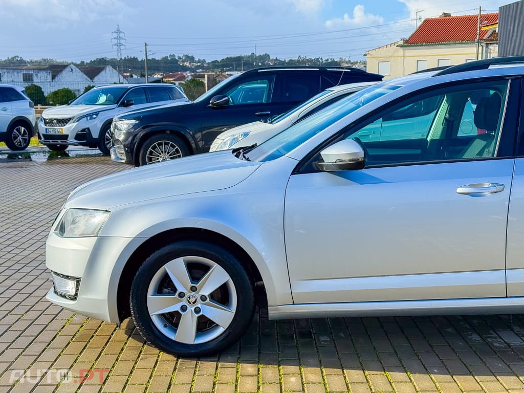 Skoda Octavia Break 1.6 TDi Style DSG