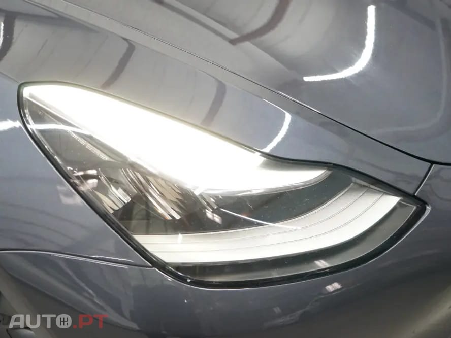 Tesla Model 3 Standard Range Plus RWD