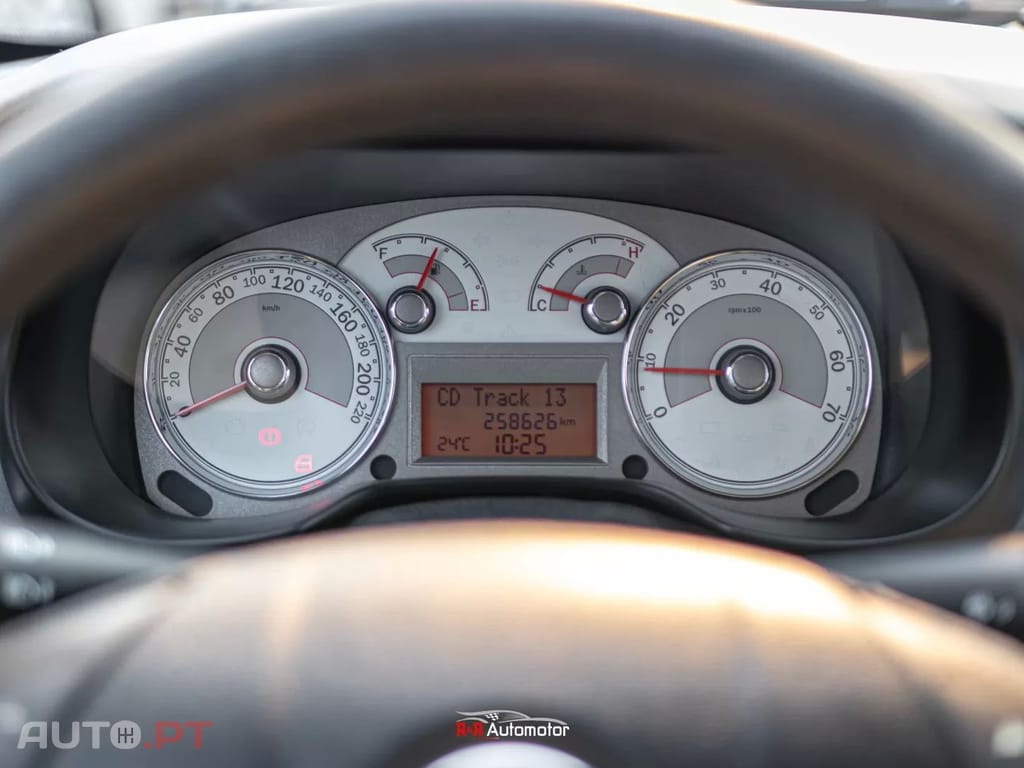 Fiat Linea 1.3 M-Jet Emotion