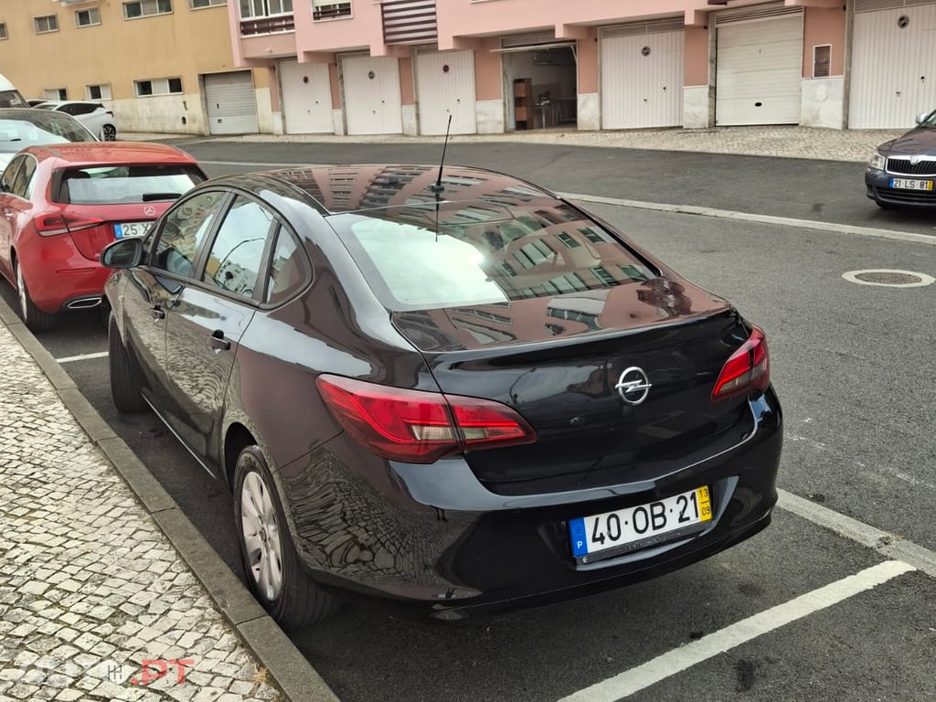 Opel Astra Sports sedan 1.3 cdti ecoflex2