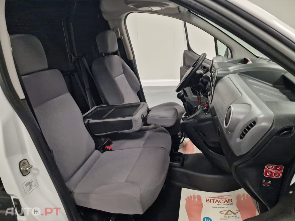 Peugeot Partner 1.6 BlueHDi L1 Premium 3L