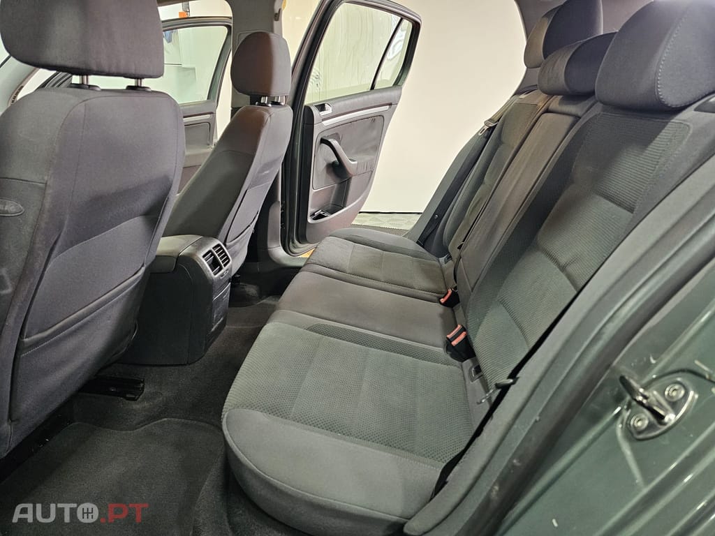 Volkswagen Golf 1.4 FSi Confortline