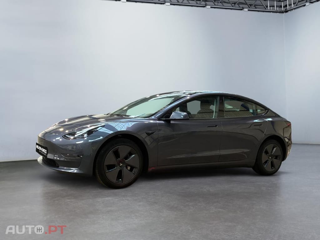 Tesla Model 3 Standard Range Plus RWD