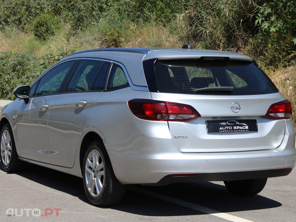 Opel Astra Sports Tourer 1.5 D S&S Business Edition