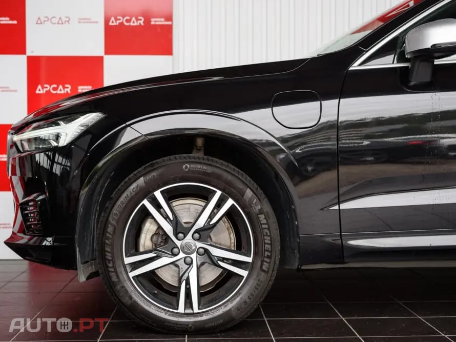 Volvo XC60 2.0 T8 PHEV R-Design AWD