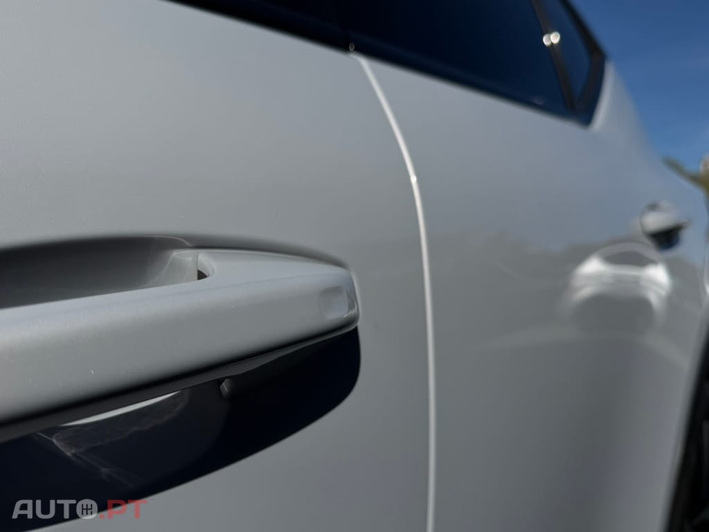 Volvo XC40 1.5 T4 PHEV R-Design