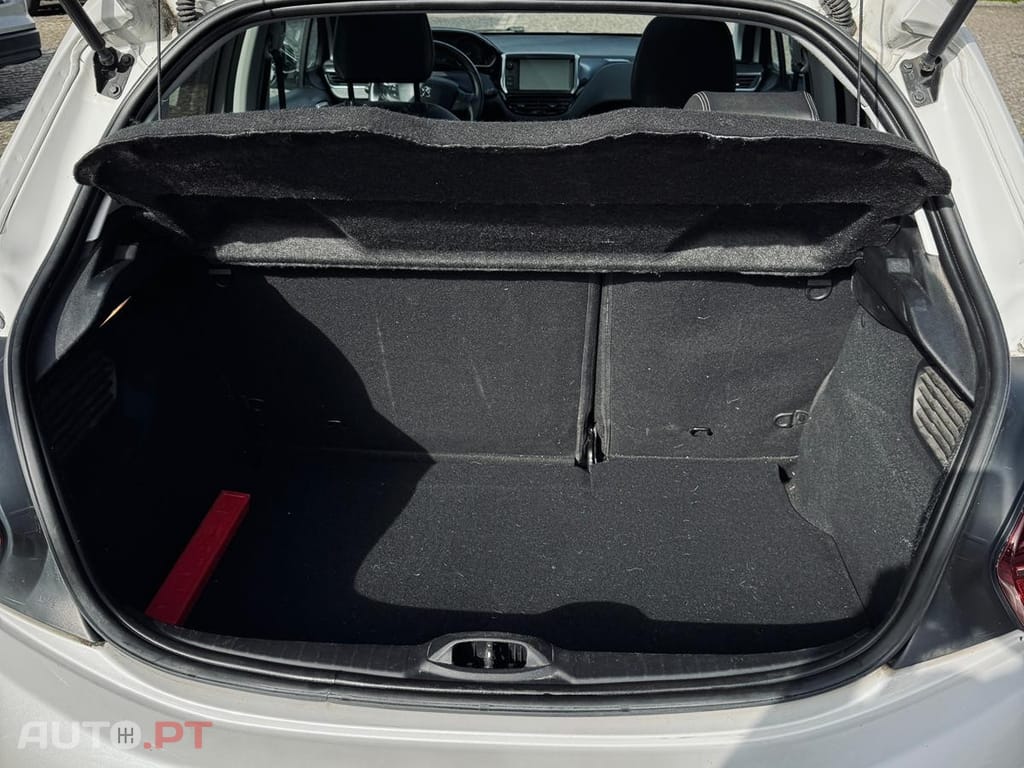 Peugeot 208 1.2 VTi Allure