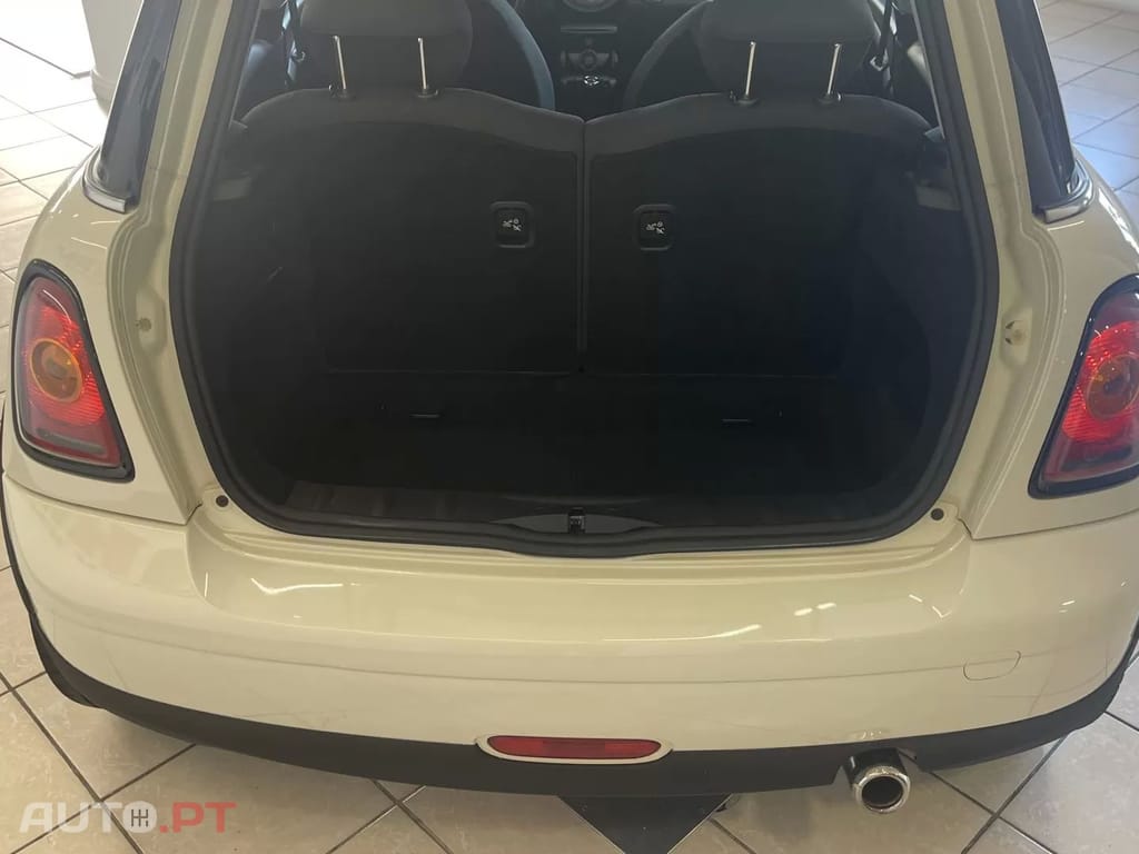 MINI One D - Black Details JLL 17