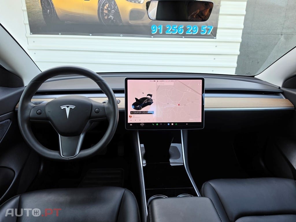 Tesla Model 3 Standard Range Plus RWD — fotografia 9