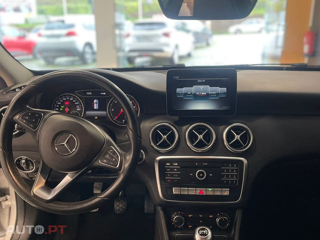 Mercedes-Benz 180 A 180 d Style