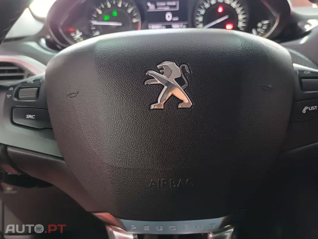 Peugeot 208 1.2 PureTech Allure