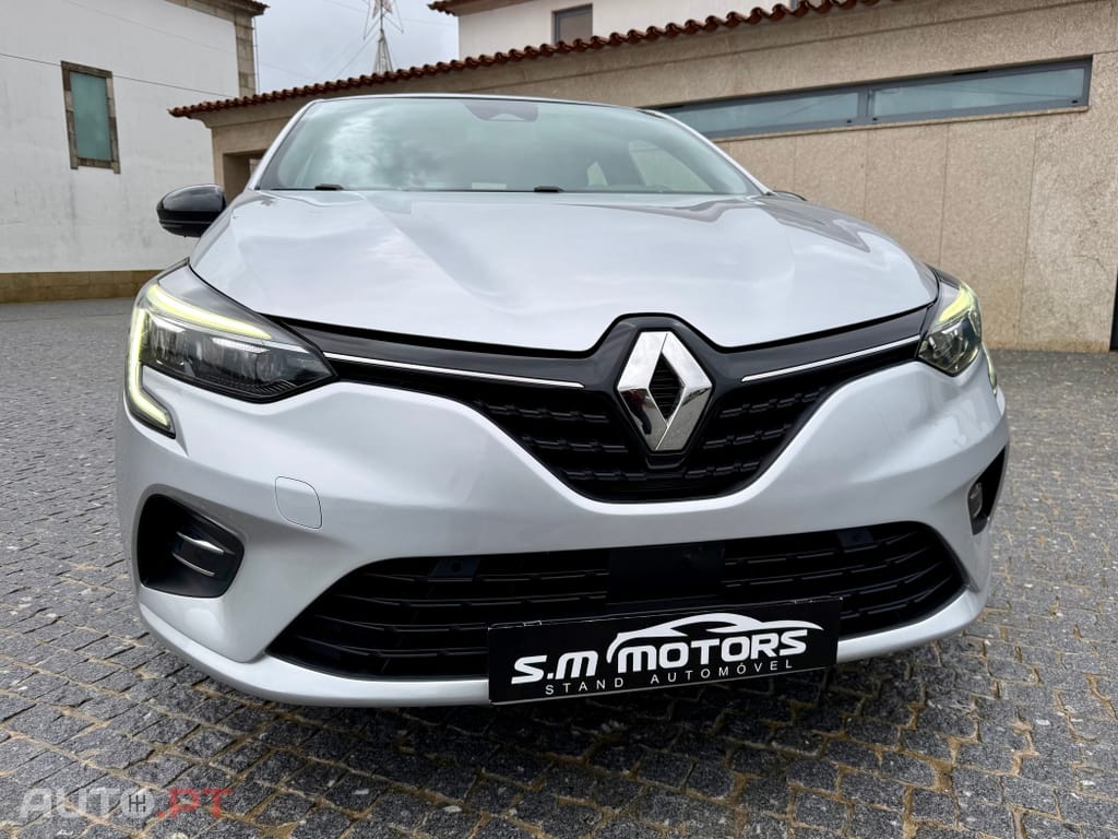 Renault Clio 1.6 E-Tech Intens