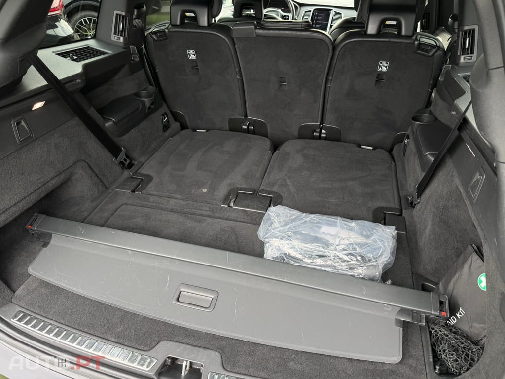 Volvo XC90 2.0 T8 PHEV R-Design AWD