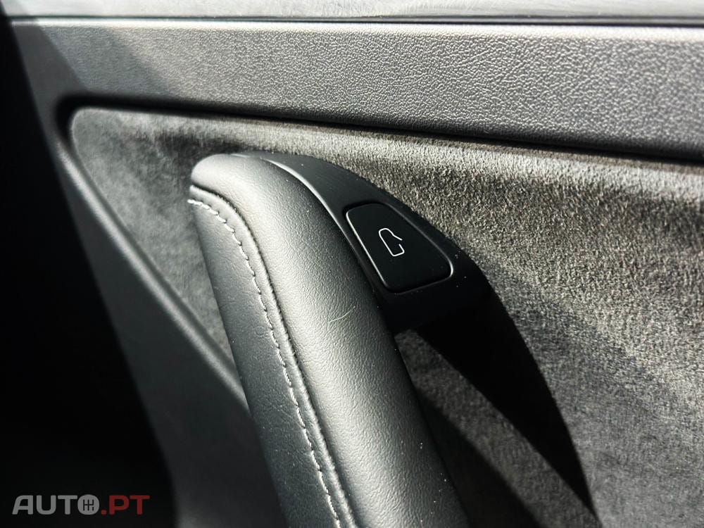 Tesla Model 3 Long Range AWD Dual Motor