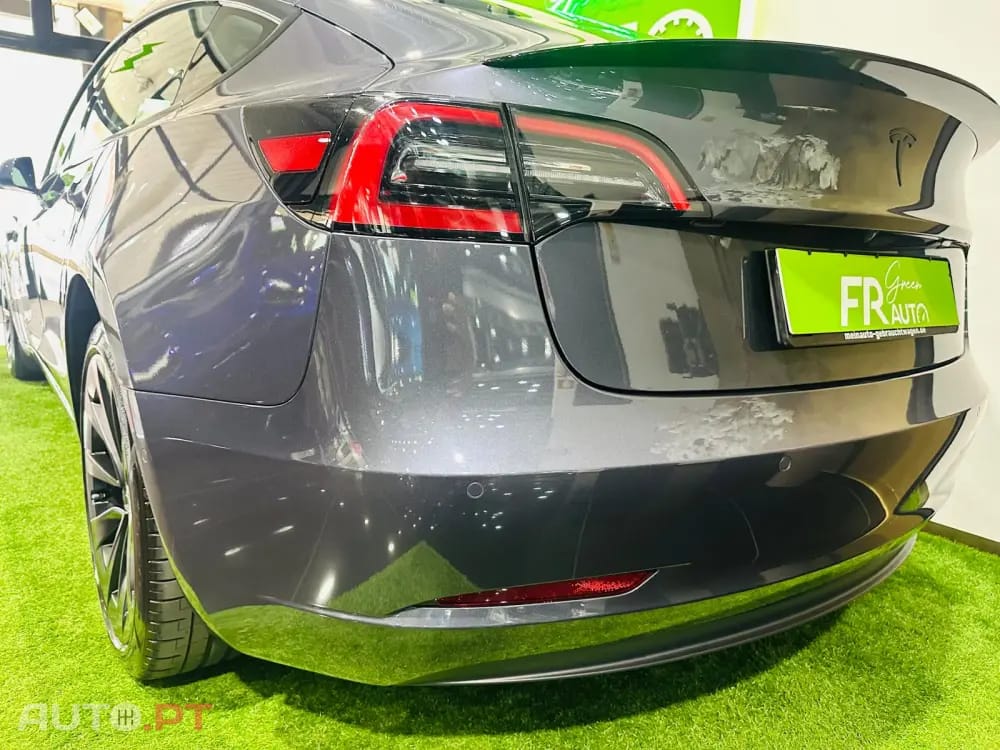 Tesla Model 3 Standard RWD