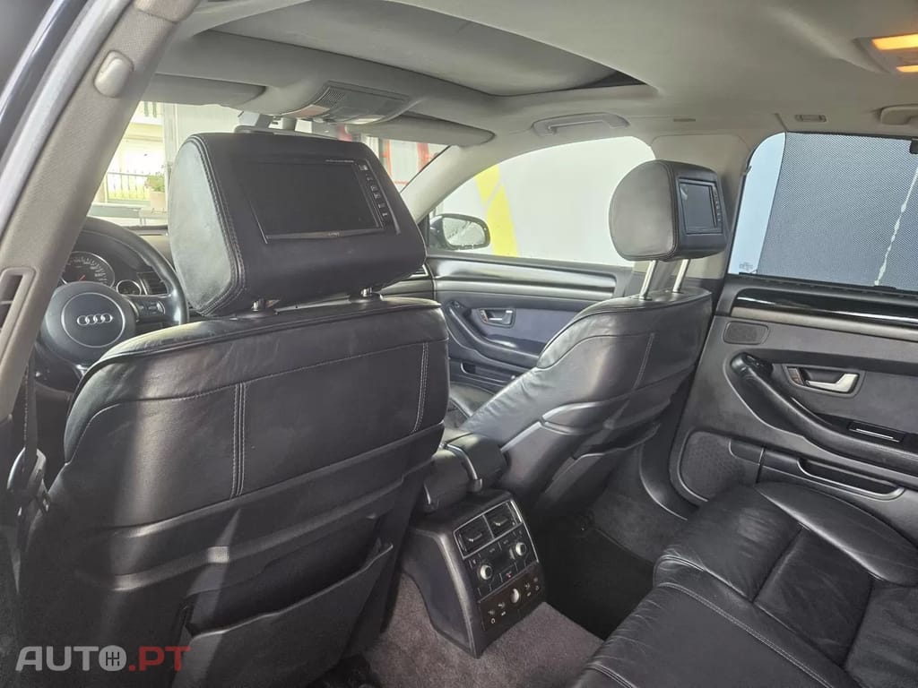 Audi A8 3.0 TDi V6 quattro