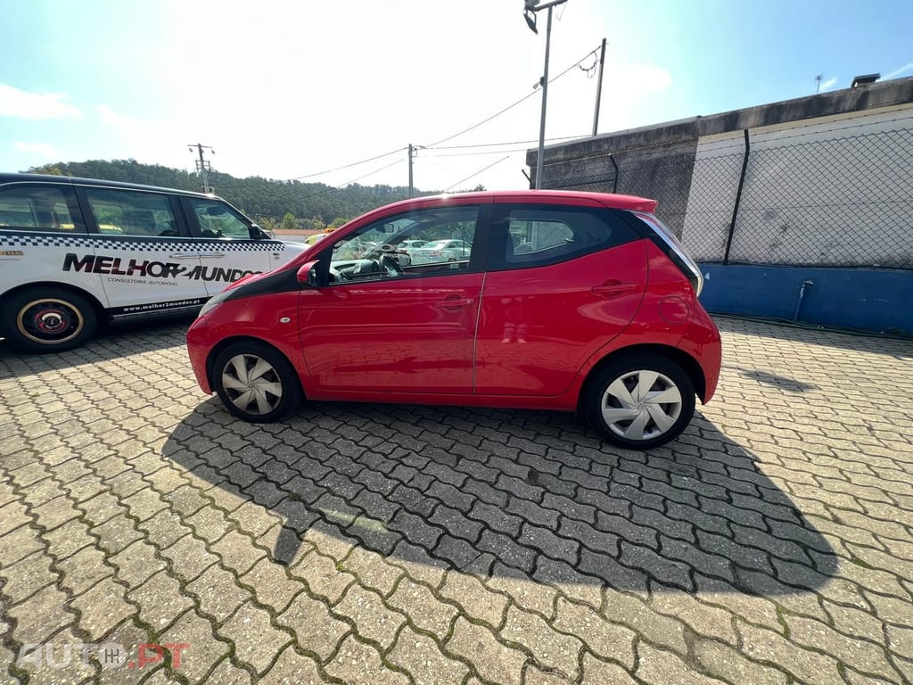 Toyota Aygo 1.0 X-Play+AC+X-Touch
