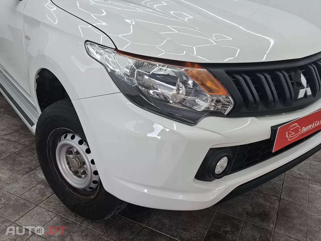 Mitsubishi L200 2.4 DI-D Invite 2WD