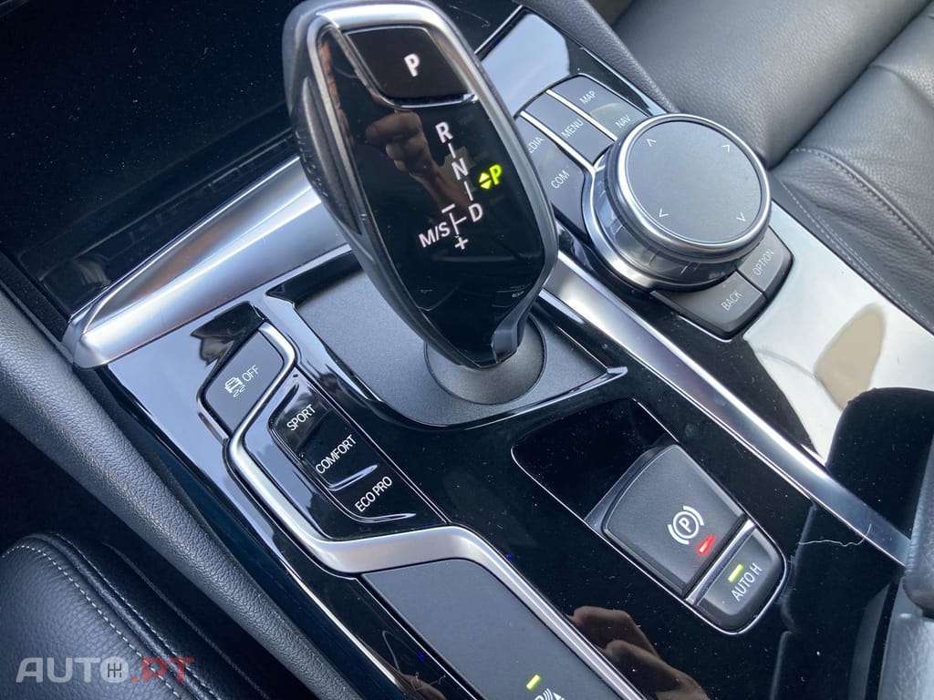 BMW 520 DA LINE LUXURY