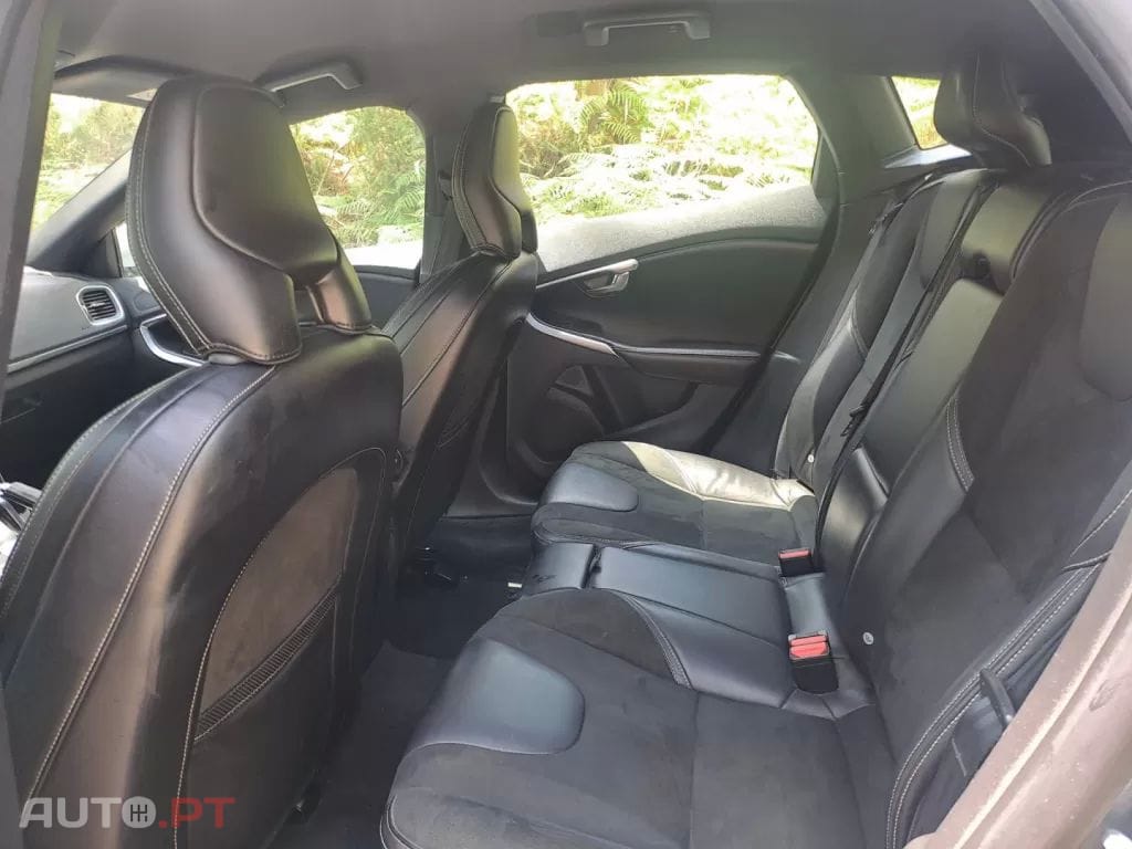 Volvo V40 1.6 D2 R-Design