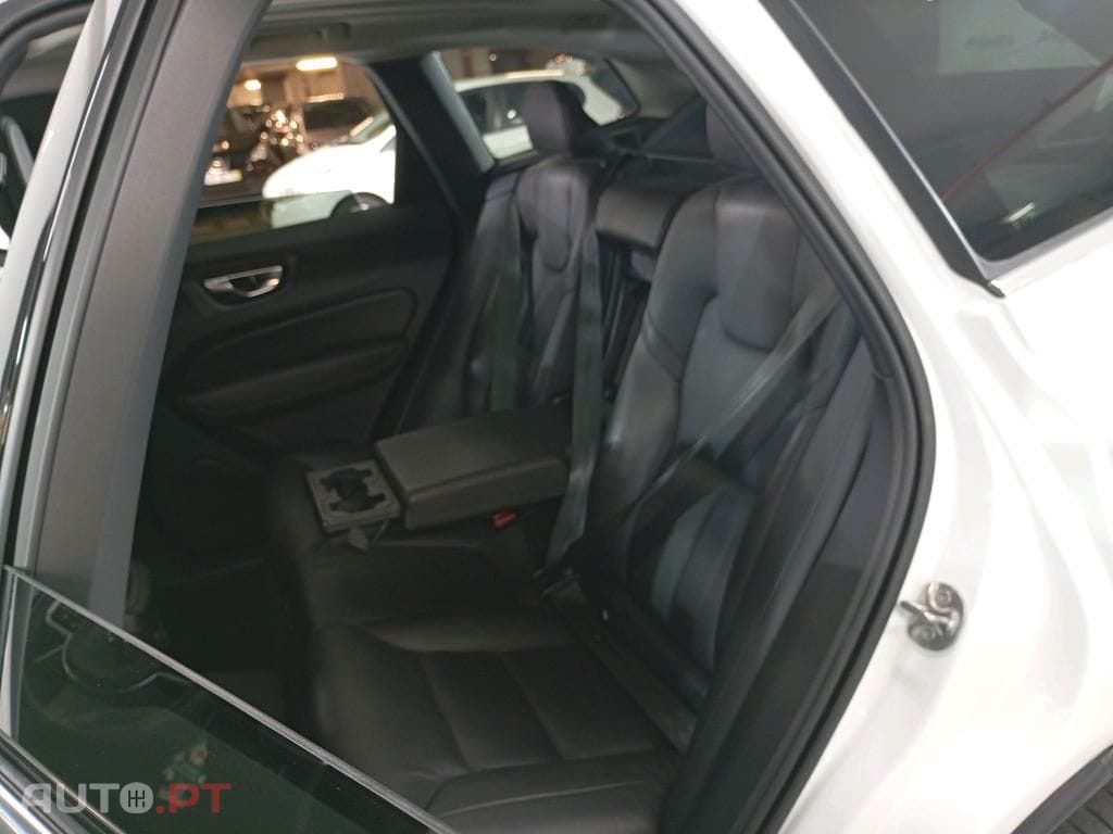 Volvo XC60 2.0 T6 PHEV Inscription Expression AWD